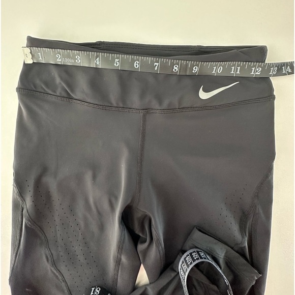 Nike running Dri Fit leggings size XS Black mesh and ventilation on the thigh. - Picture 7 of 9